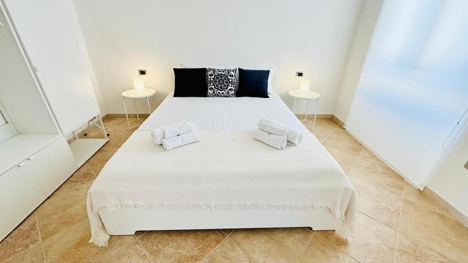 Sunshine Apartment - Appartamento Vicino Al Mare, Cagliari, Sardinia Kültér fotó