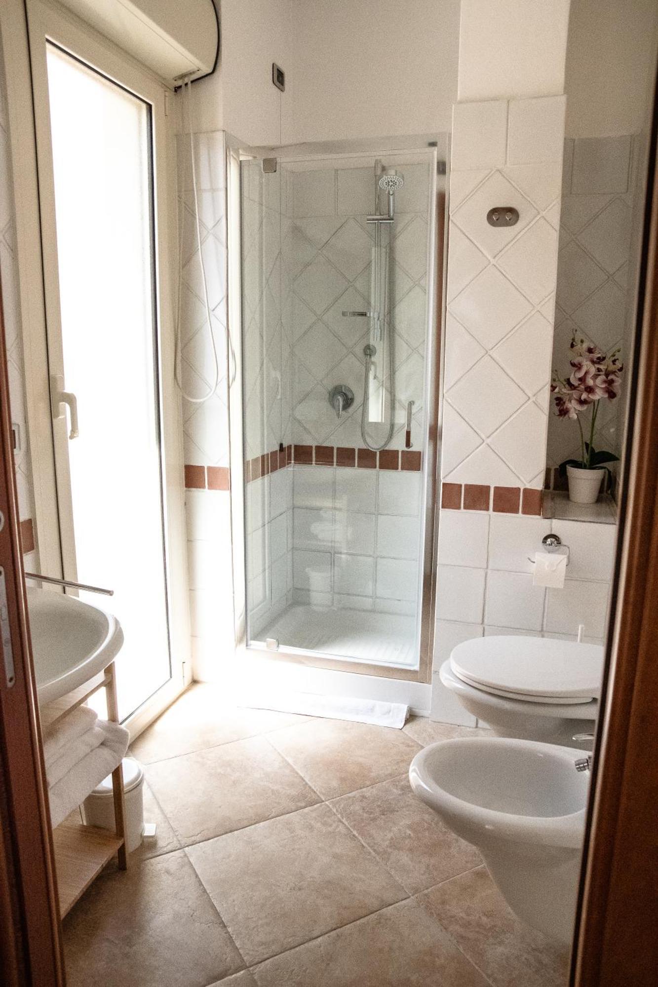 Sunshine Apartment - Appartamento Vicino Al Mare, Cagliari, Sardinia Kültér fotó